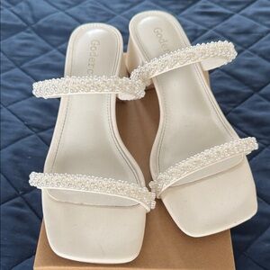 Women's Cream Beaded Sandals
